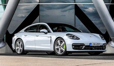 2023 porsche panamera 4s black