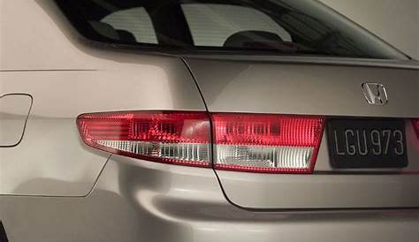 2004 Honda Accord Tail Light - Picture / Pic / Image