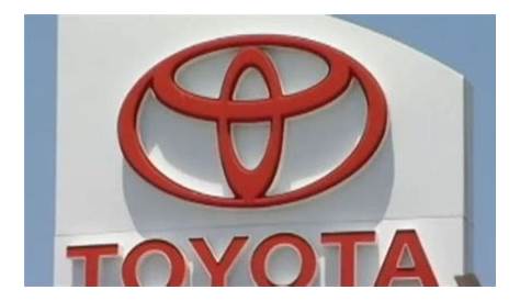 Toyota recalls Camrys to fix power brake-assist problems