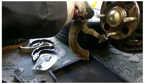 honda civic brake shoe replacement