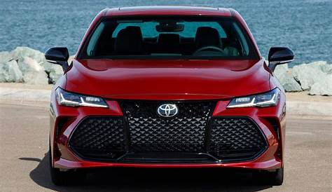 Toyota Avalon XLE Hybrid 2019 | SUV Drive