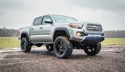 4 Inch Lift Kit | Toyota Tacoma 2WD/4WD (2016-2023) | Rough Country