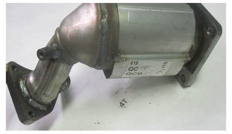 This catalytic converter fits 2009-2014 Nissan Maxima V6 3.5L. It is a