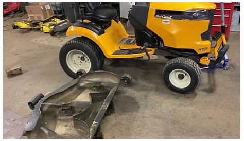 How to remove blades on a Cub Cadet XT2 50” mower deck - YouTube