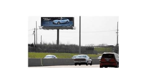 Chicago Billboard Recognizes Vehicles | Billboard Insider™