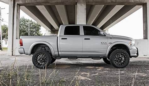Rough Country 4" Lift Kit (fits) 2009-2018 Dodge Ram 1500 2WD