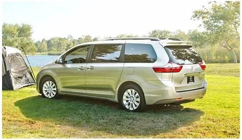 2015 Toyota Sienna Brings Refreshed Touchscreens + Dark New Nose with