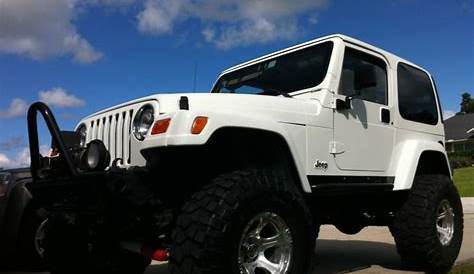 Sell used ***WHITE***2000 Jeep Wrangler Sahara in Philadelphia