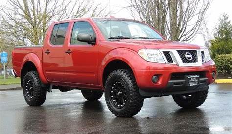 2016 Nissan Frontier SV / 4X4 / Crew Cab / 6Cyl / LIFTED LIFTED