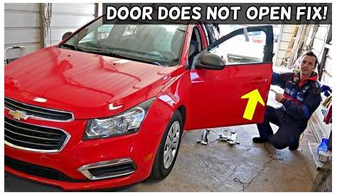 CHEVROLET CRUZE FRONT DRIVER PASSENGER DOOR DOES NOT OPEN WHEN I PULL