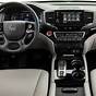2023 Honda Pilot Sport Interior