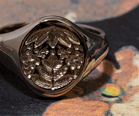 Japanese rings with symbols