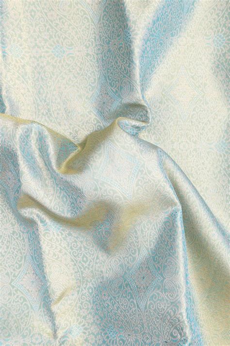 Kanchipuram Silk Saree In Blue Tissue With Allover Design