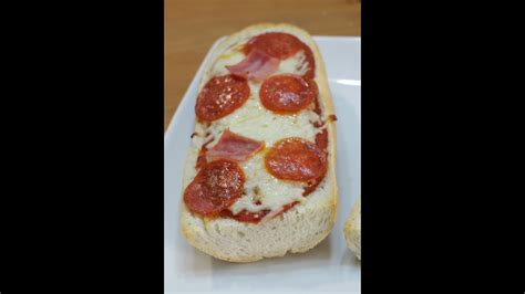 Easy French bread pizza recipe #shorts