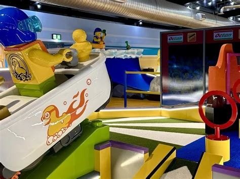 LEGOLAND® Windsor Resort Adventure Golf | AttractionTickets.com
