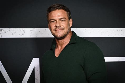 Alan Ritchson gets involved in neighbourhood scuffle: Here’s all we ...