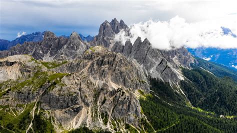 These mountains rise like towers above Italy