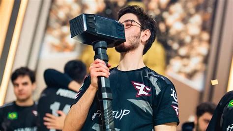 Who Is The Best R6 Player? Top 5 In 2026