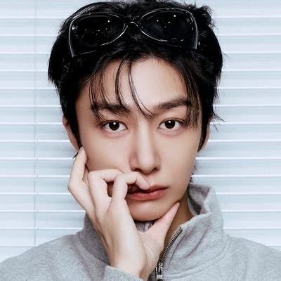 Hyungwon bubble #형원 Are you sleeping well I was gonna sneak by while ...