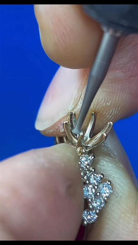 Main stone inlaying technique demonstration #diamond #handmade #ring # ...