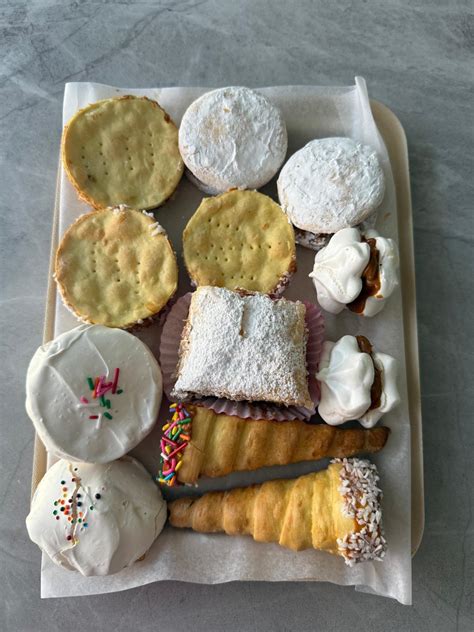 Mimis Baking Shop DULCES CHILENOS SURTIDOS - 12 UNITS - Shop