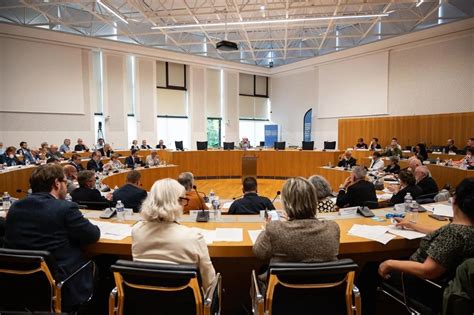 Deux fois moins de femmes que d’hommes aux responsabilités dans les ...