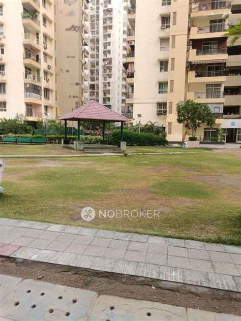 2 BHK Flats for Sale Near Antriksh Golf View I-Block Assotech Windsor ...