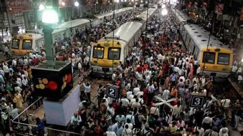 Mumbai Local: बीएमसीकडून गरोदर महिलांना दिलासा, मध्य रेल्वेकडे केली ...