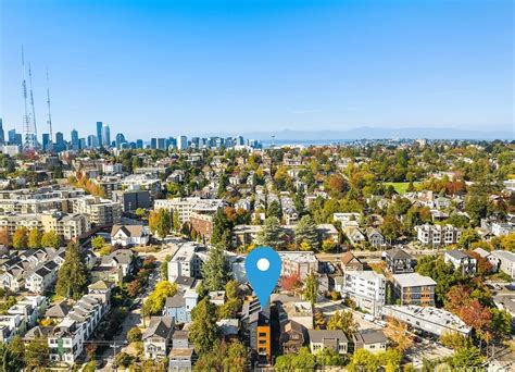 Modern, Sophisticated, Newly-Built 3BR Home - Houses for Rent in ...