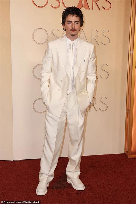 Stranger Things star Gaten Matarazzo brutally roasts Timothée Chalamet ...