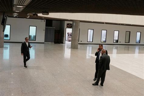 Iraq elects Kurdish politician Nizar Amidi as president amid war fallout