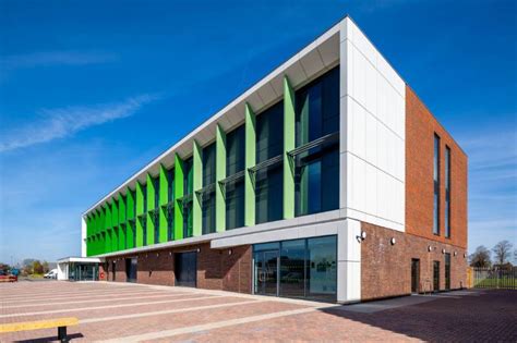 Aspect® Rainscreen Façade System - Rainscreen Cladding | Maple Facades ...