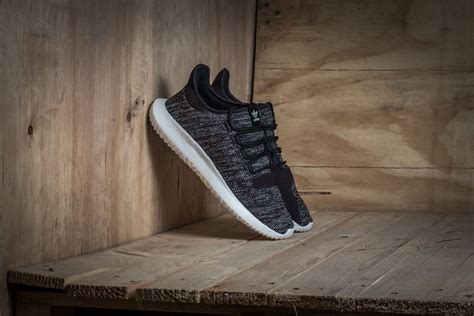 Adidas tubular shadow knit history. Pánské tenisky a boty adidas Tubular Shadow Knit Core ...