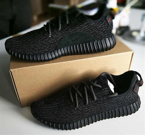 Heres How To Spot A Fake Ass Pair Of Yeezy Boost 350 Sneakers