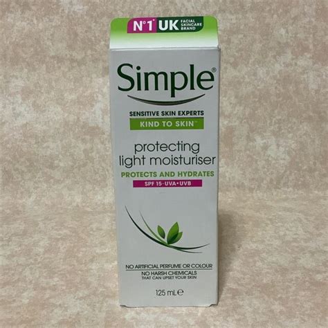5 Simple Sensitive Skin Protecting Light Moisturizer Spf 15 Oil 42 Oz