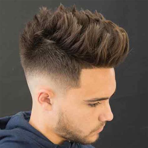 / low vs high fades for example, the low fade tapers shorter about an inch above the ear. Los Mejores Cortes de Pelo Fade o Degradado