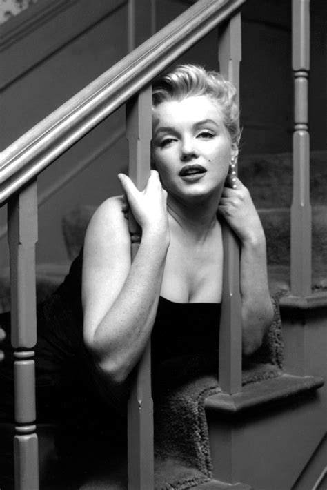 13 rarely seen photos of marilyn monroe at a press party held in her home march 3 1956