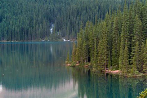 Ultra High Resolution Mountain And Lake Photos Vast