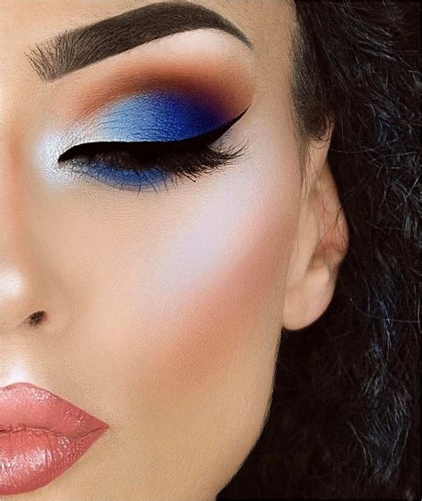 Pin By Nadia Al On Makeup Art Eyeshadow Makeup Blue Eye Makeup Eye Makeup Tips