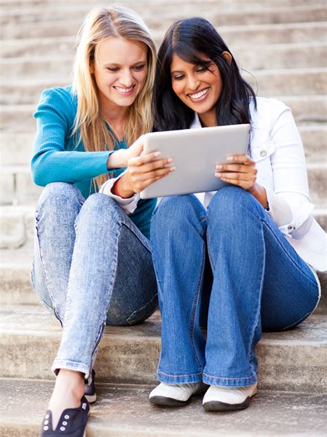 All members can view profiles and swipe to meet people in their area, flirt, send messages, track profile visitors, and rate daily matches. The Best Free Online Dating Sites - 29Secrets