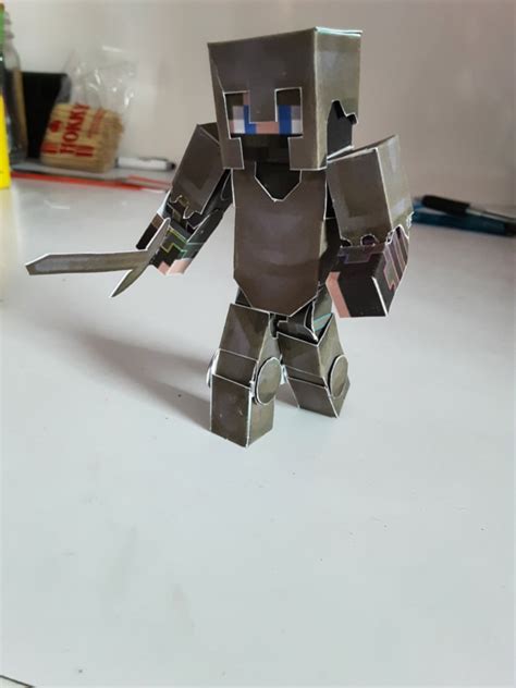 Pixel Papercraft Hd Bendable Netherite Armor And Sword