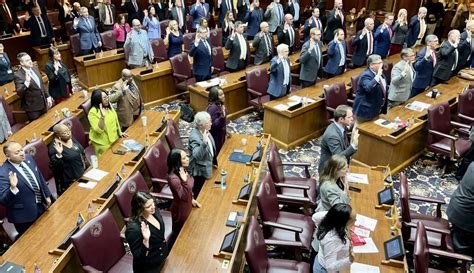 Lawmakers Ceremonially Kick Off 2023 Legislative Session Discuss