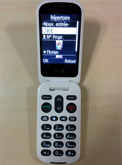 Doro 6050 Téléphone Mobile à Clapet Téléphone Senior Doro