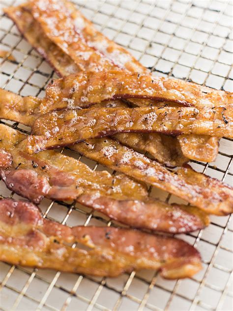 How To Cook Crispy Bacon In The Oven Dad With A Pan