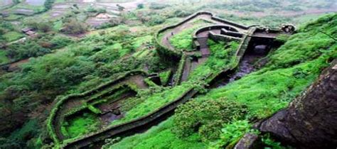 Must Visit Forts In Maharashtra Travelholicq
