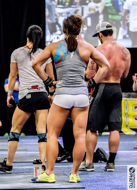 Those Legs Are Crazy Beautiful I Bet She Crossfits Crossfit Women