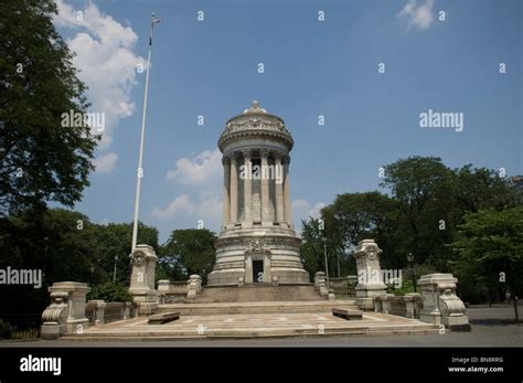 The Soldiers And Sailors Monument In Riverside Park In New York On