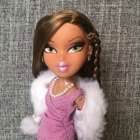 Bratz Fashion Show Yasmin Doll Hobbies And Toys Toys And Games On Carousell