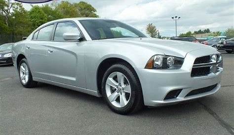 2012 dodge charger se tire size
