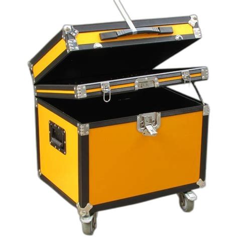 Aluminium Yellow And Black Heavy Duty Industrial Carrying Case With Wheels 30 X 30 Mm W X D